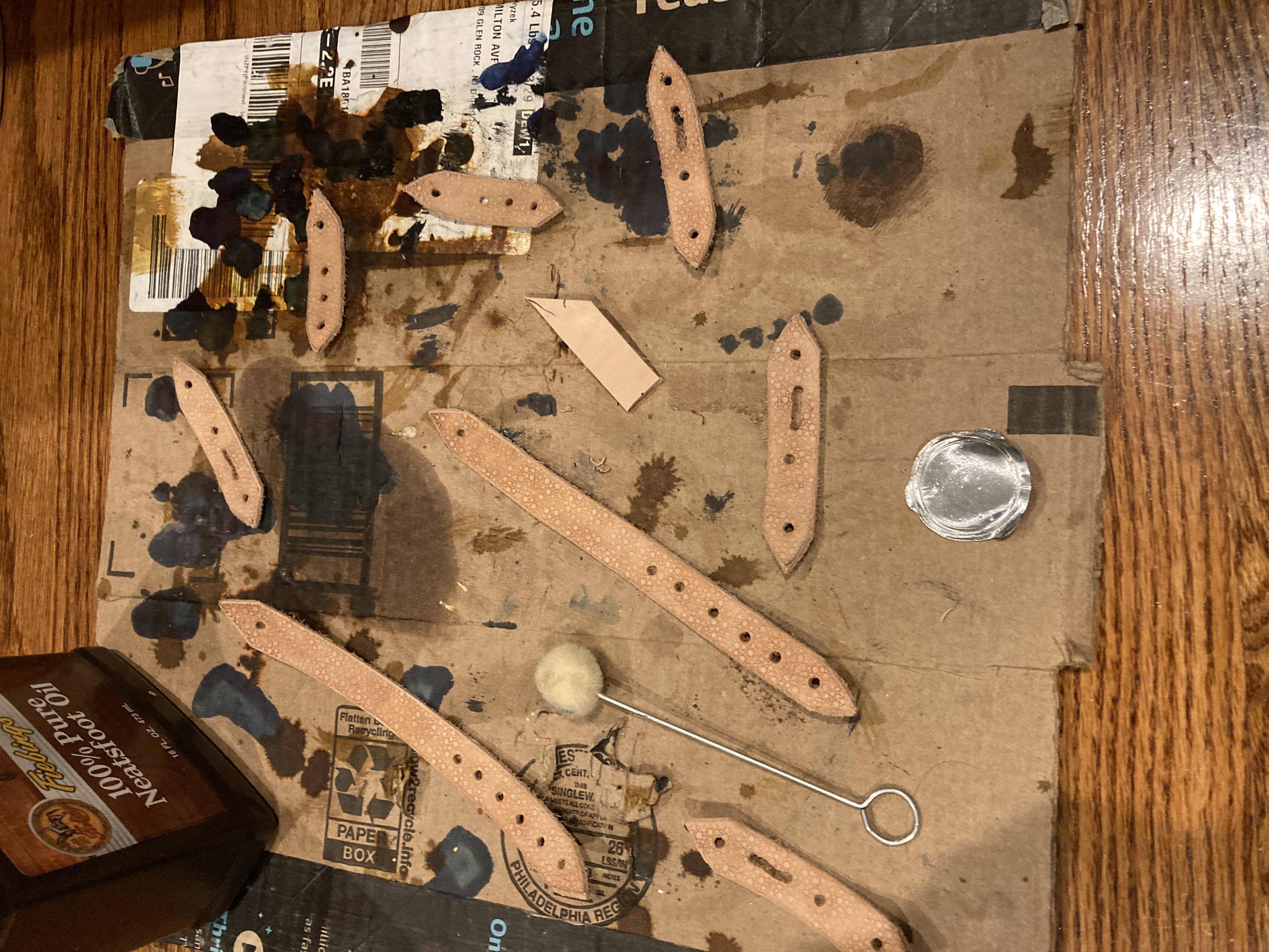 Galdran armour breastplate with gold trim