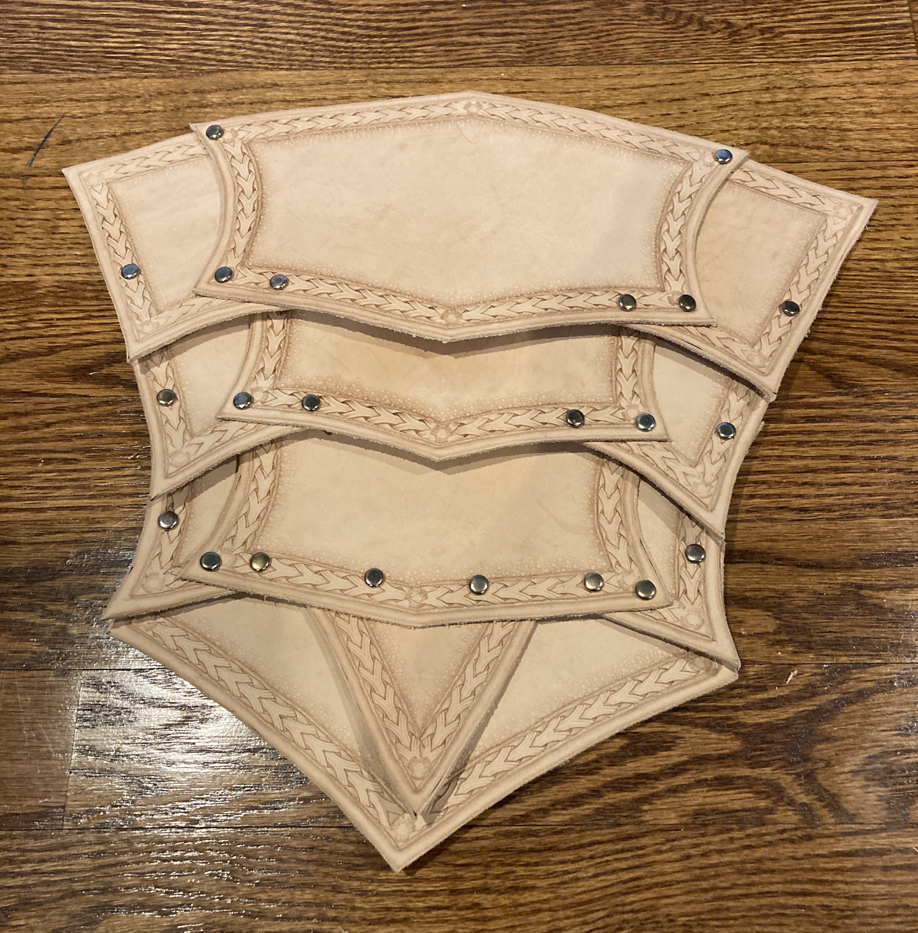Blue leather pieces for Galdran armour